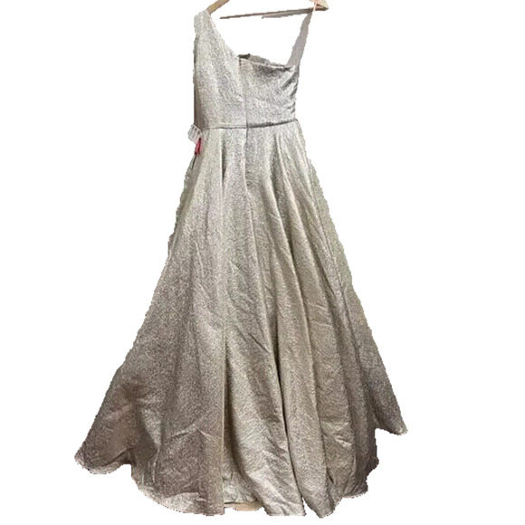 Mac Duggal Gold Metallic Evening Dress Gown Size 6 NWT Gold One Shoulder - Picture 7 of 9